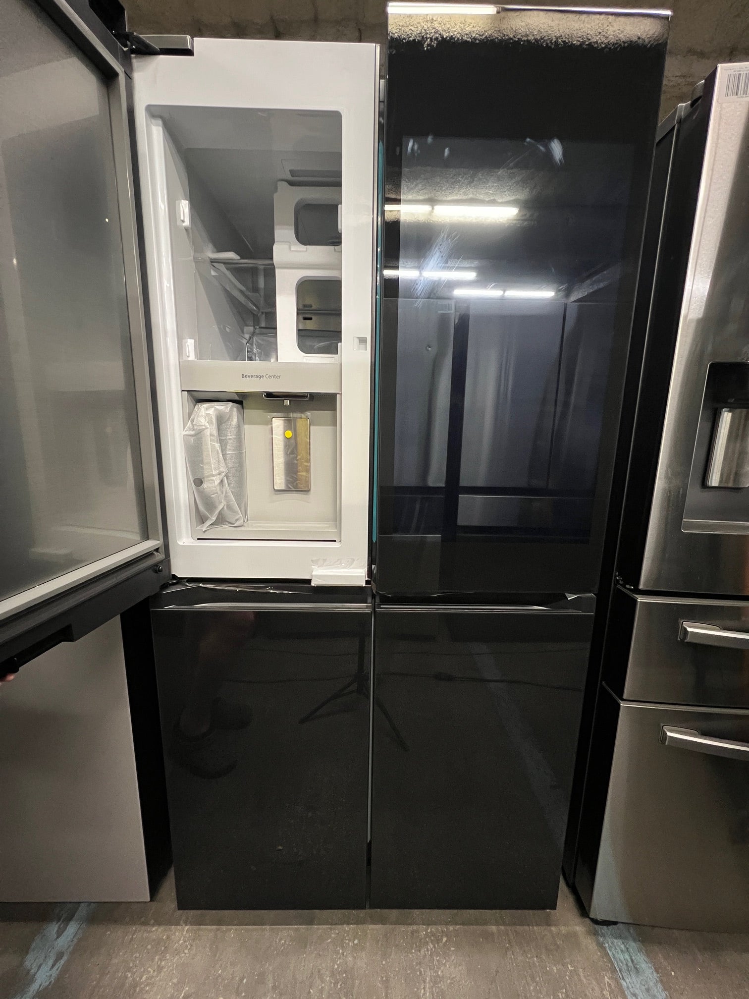 Samsung Bespoke29 cu. ft. 4-Door Flex Refrigerator with Family Hub+ in Black